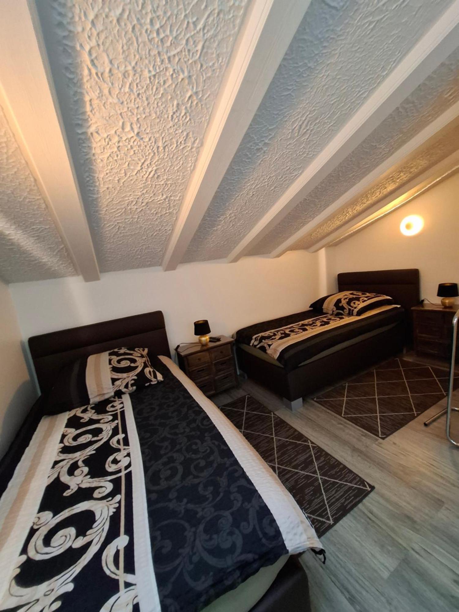 Die Hotelalternative Золинген Екстериор снимка