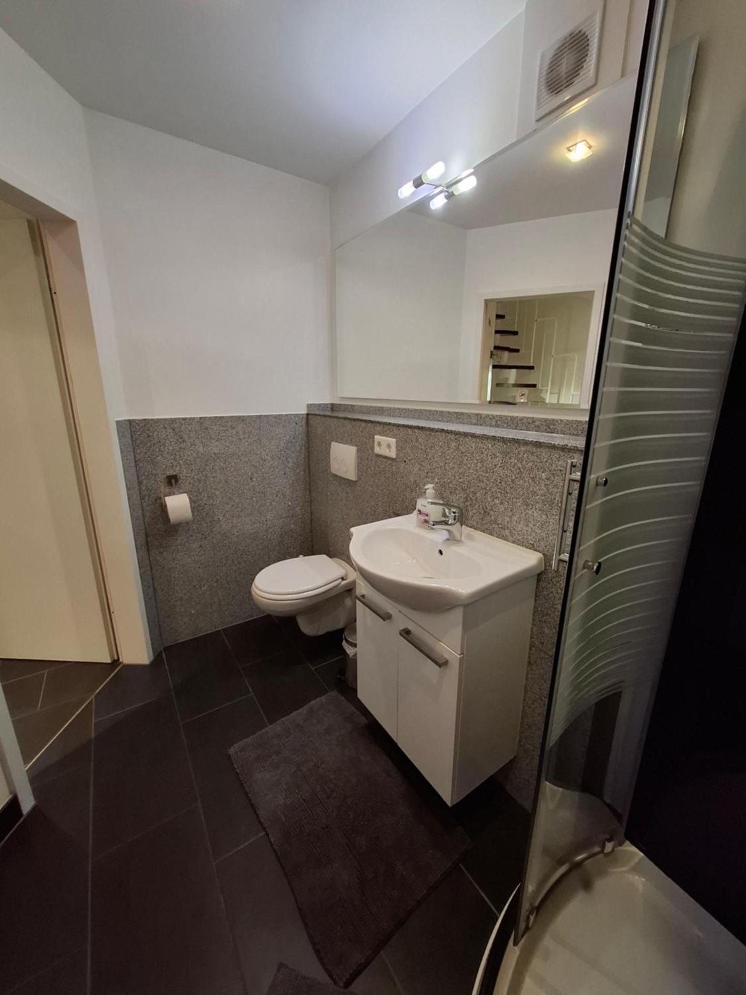 Die Hotelalternative Золинген Екстериор снимка