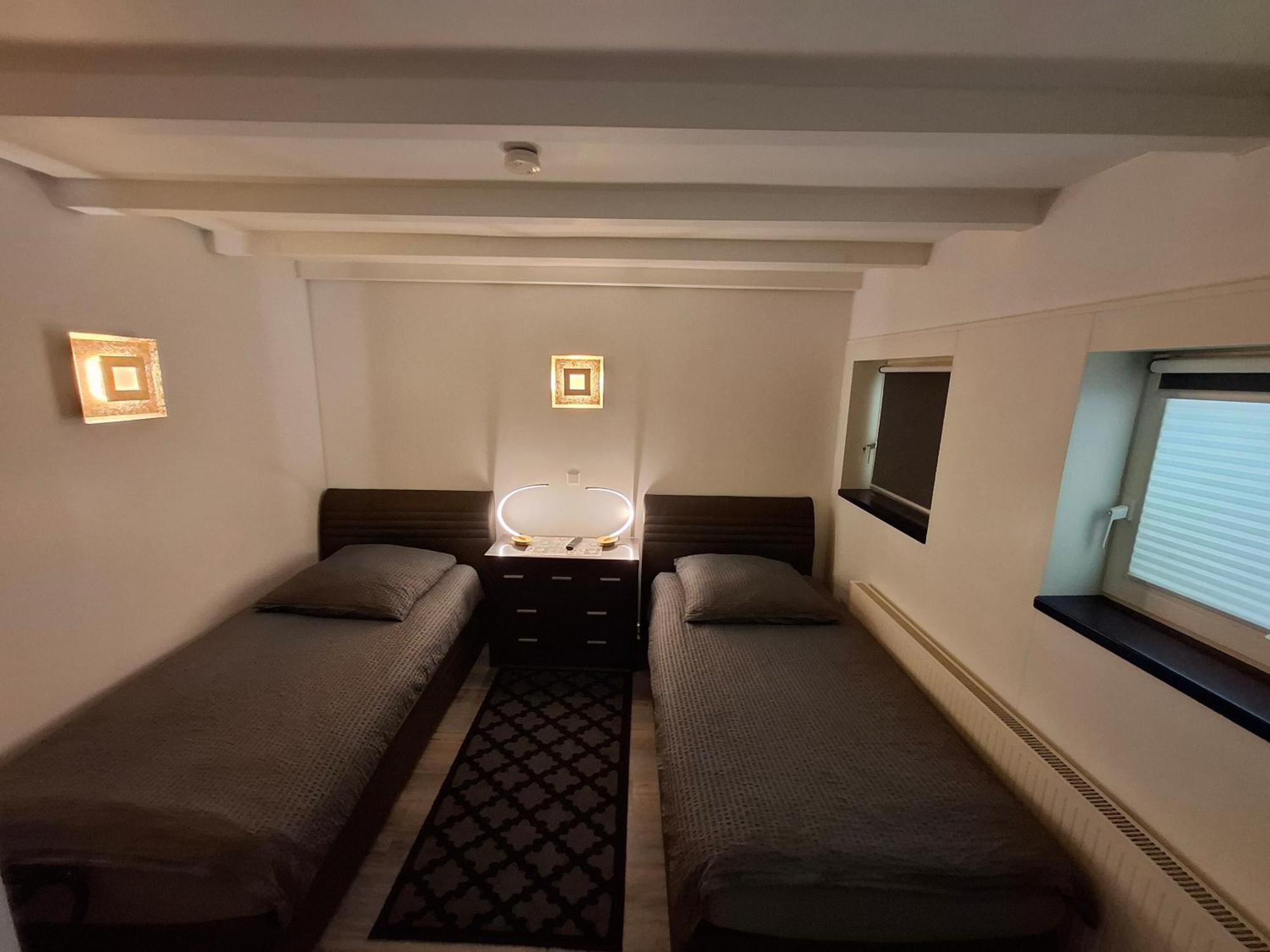 Die Hotelalternative Золинген Екстериор снимка